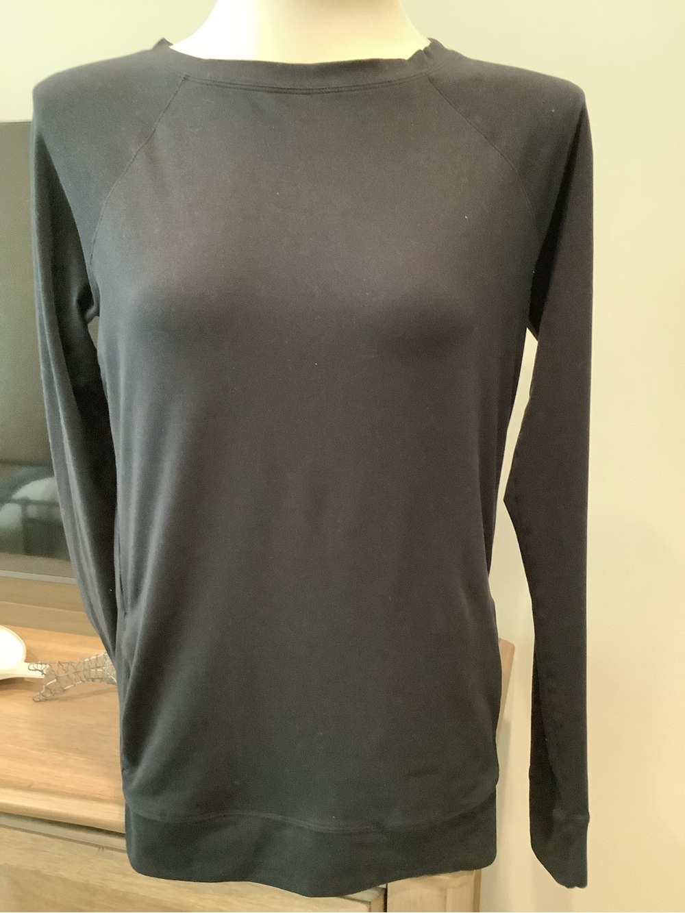 Under Armour Black Long-Sleeve Crew Pullover